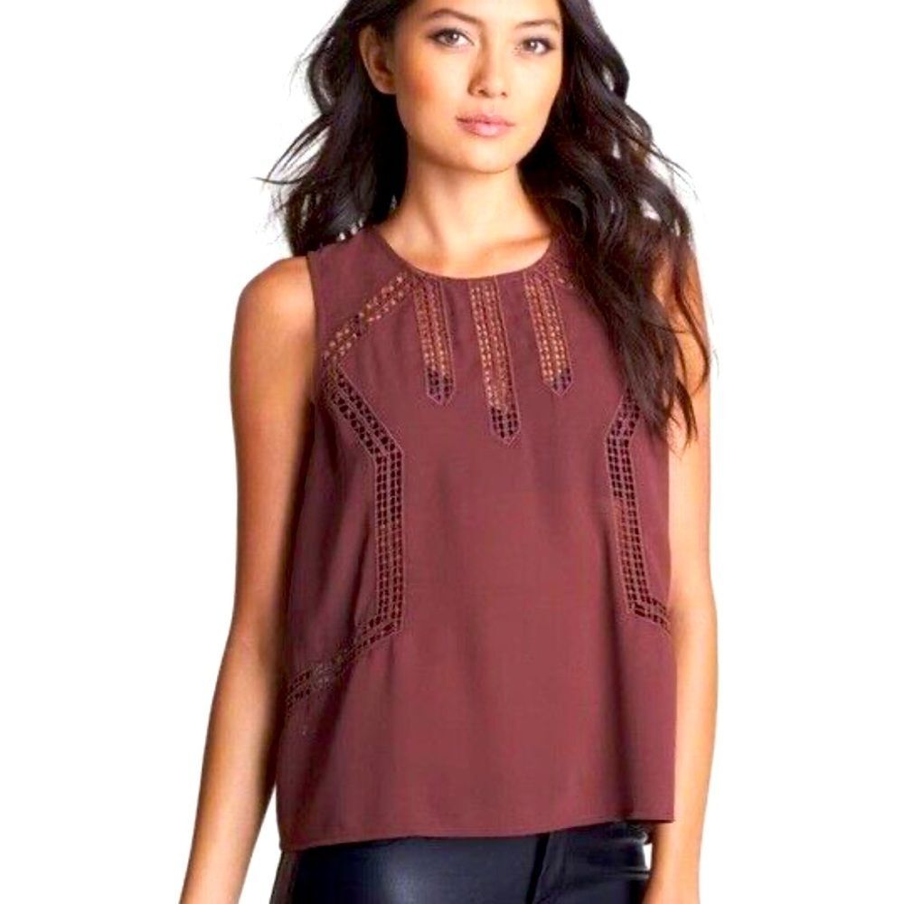 ASTR The Label Burgundy Cut Out Lace Design Sleeveless Blouse Size Small